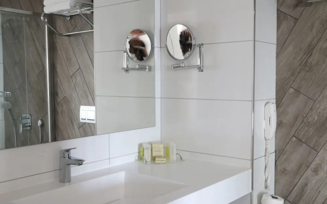 Gold Island Selected Hotel