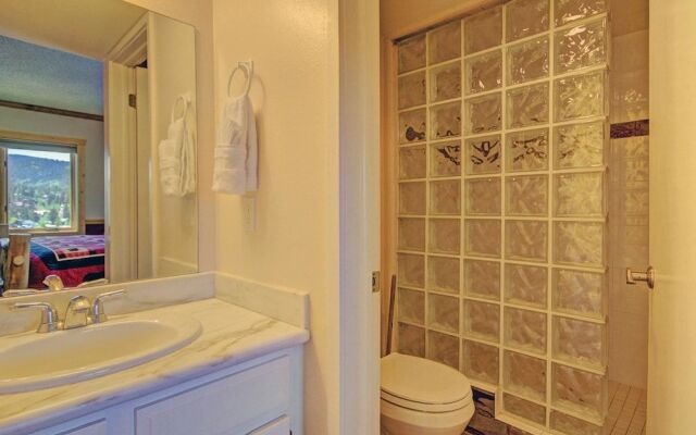 Sawmill 316 2 Br condo by RedAwning