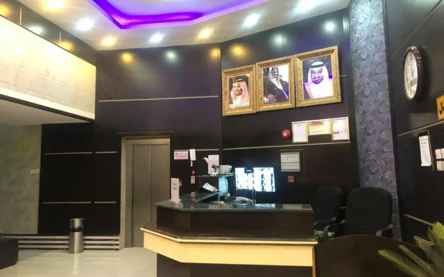 Qasr Aldbab (Family only)
