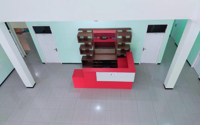 Djati Homestay Redpartner near Gor Djarum Kudus