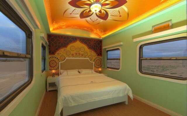 Jin Sha Hai Train Hotel