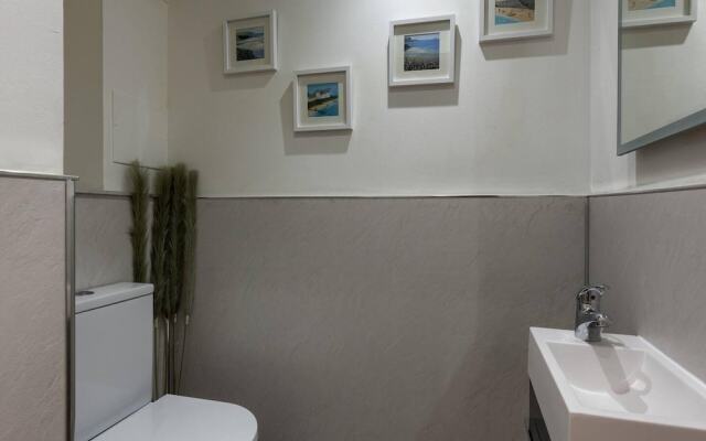 Captivating 3-bed Apartment by Gleneagles