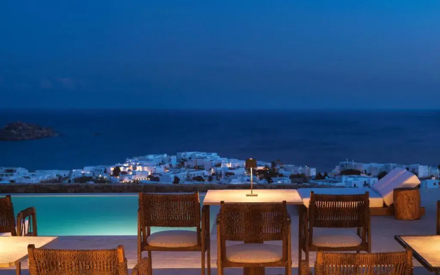 Ezio Bo Luxury Living