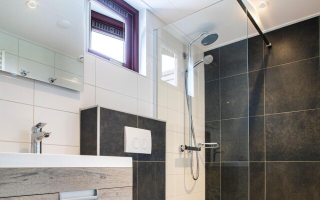 Beautiful Home in Heinkenzand With Wifi and 2 Bedrooms