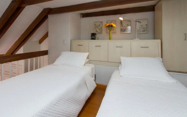 Penthouse Lodge B&B