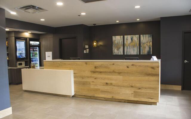 Country Inn & Suites by Radisson, Niagara Falls, ON