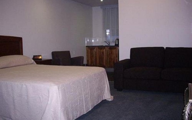 503 On Princes Drive