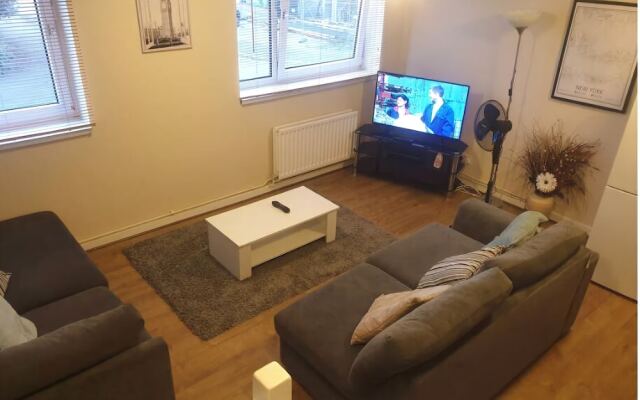 Longlyn 3 bedroom apartment