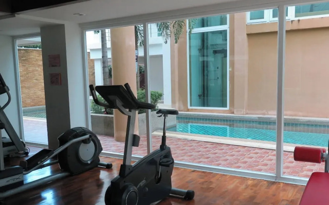 Large 1 Bedroom1 Bathroom 1 km Walking to Patong