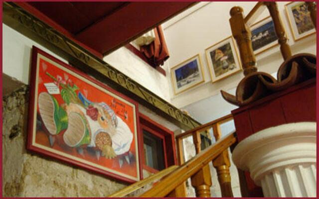 Kiniras Traditional Hotel & Restaurant