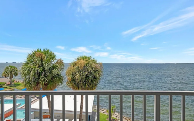 The Flamingo Balcony Waterview Heated Pool