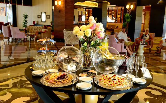 Lake & River Side Hotel & Spa
