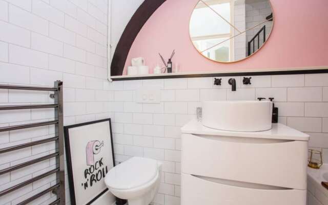 Soho 2 Bedroom Flat By Oxford Circus