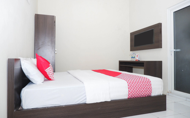 Hotel O Candi Residence