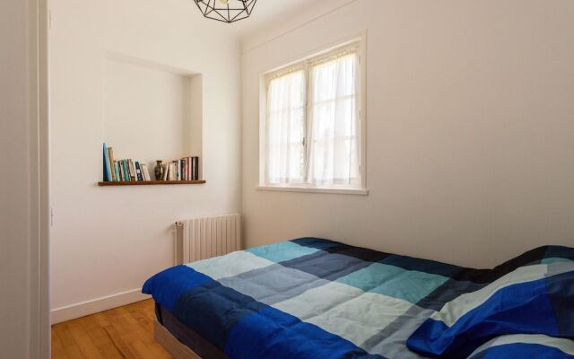 Alluring Holiday Home in Arcangues with Balcony