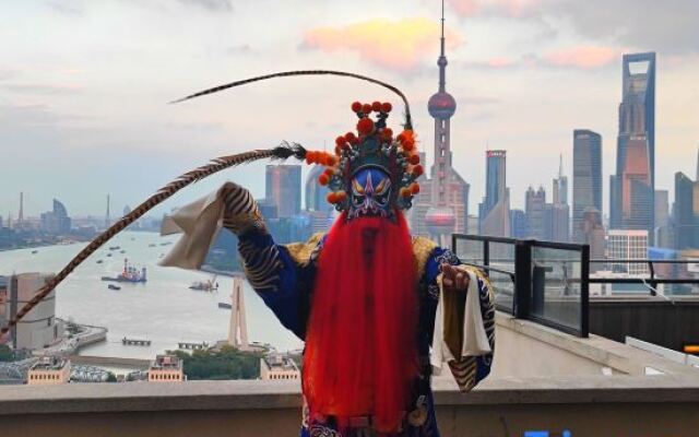 Waitan 333 Hotel (Nanjing East Road Subway Station)