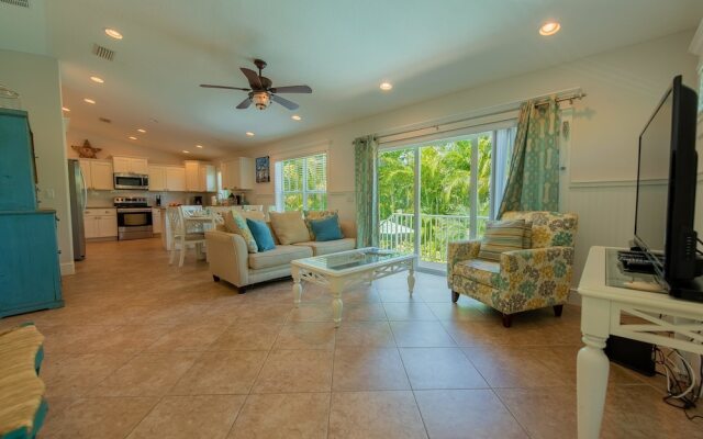 Hawaiian Tide Apartment 3