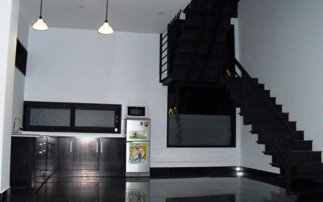 Van Nguyen Minihouse