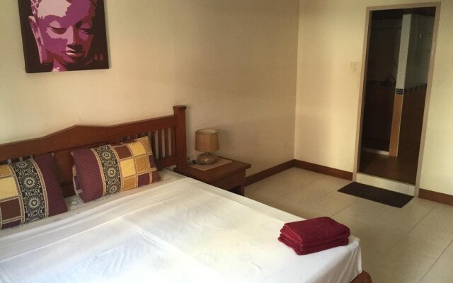 Same Same Guesthouse