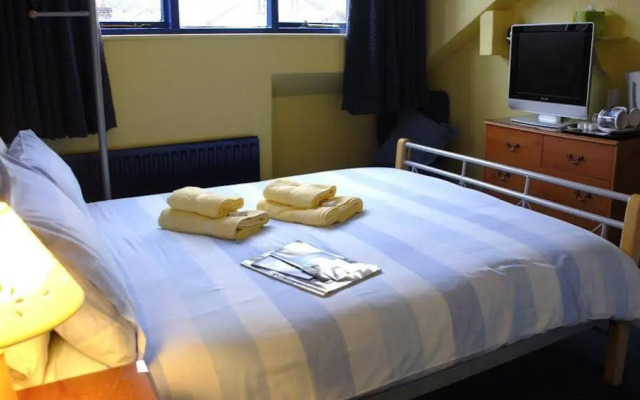 Adam Place Guest House - BB