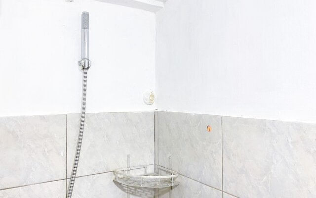 Spacious And Homey 2Br At Kebagusan City Apartment
