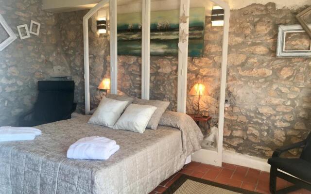 La Olivera APARTHotel Rural Suites bañera hidro o Jacuzzi privados