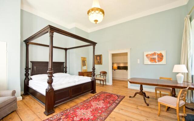 Schloss Retzow Apartments