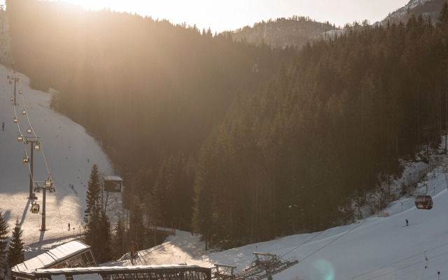 ADEA Lifestyle Suites