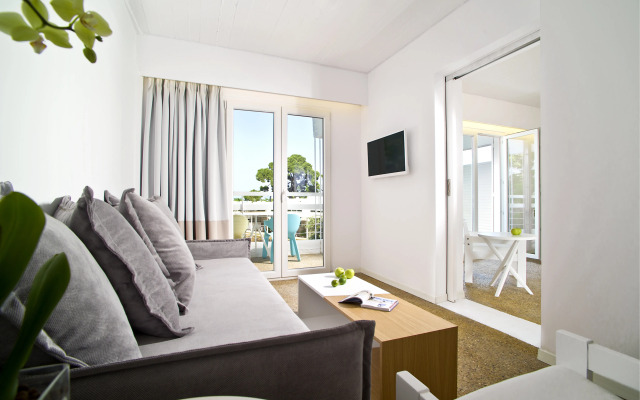 Marathon Beach Resort