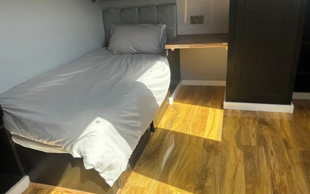Entire Seaside Home 6 Private Bedrooms Sleeps 10