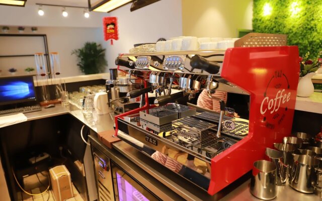 Hotel Campanile Shenyang South Railway Station