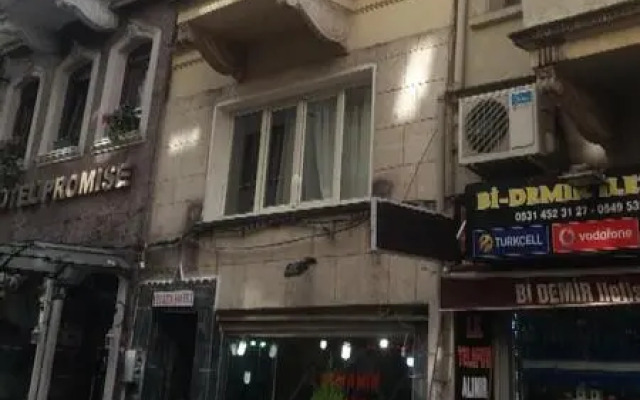 Yelken Sui̇te Taksi̇m