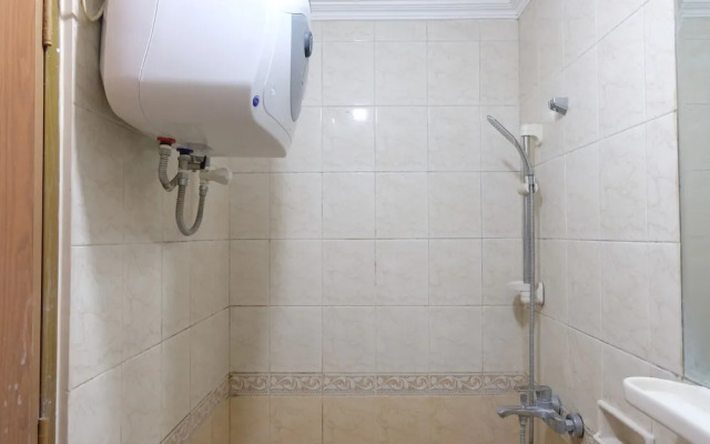 Cozy And Modern 2Br At Majesty Apartment