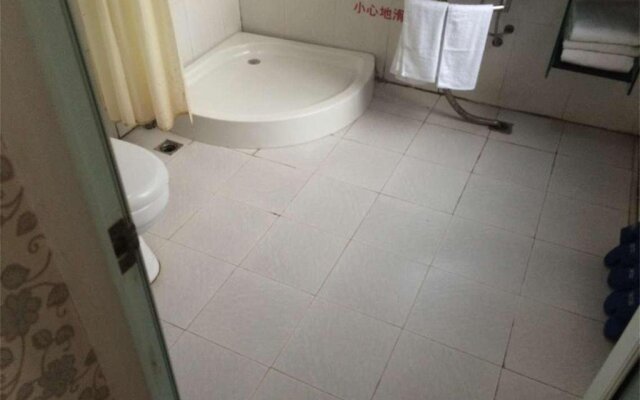Xingyi Longtai Inn