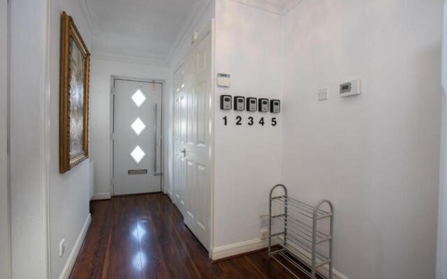 Renfrew House