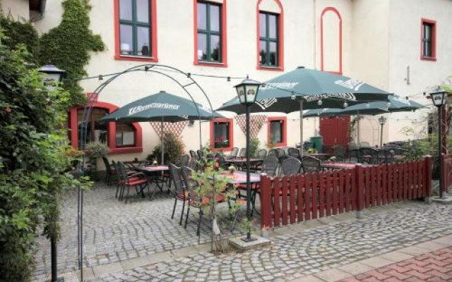 Pension Gasthof und Hotel Roter Hirsch