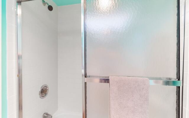 Palm Bay Club by Vtrips