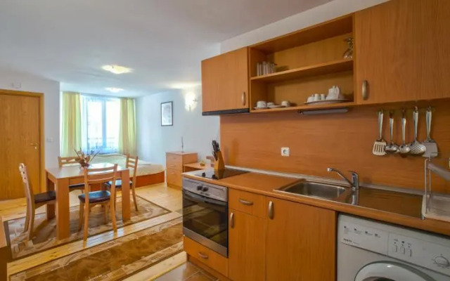 Apartments Hadzhiata