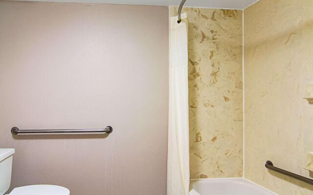 Quality Inn Savannah I-95