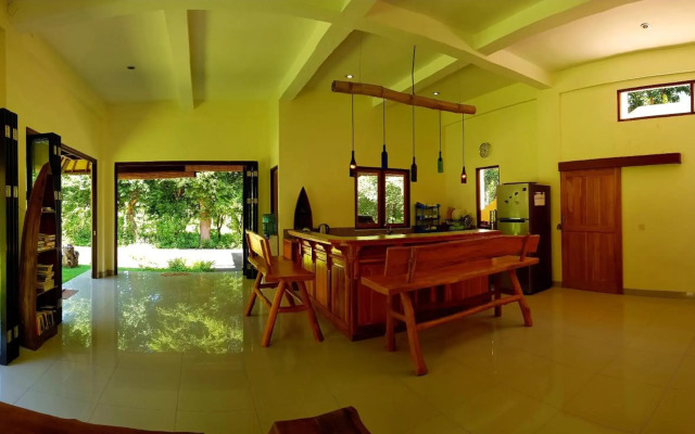 Mango Tree Inn