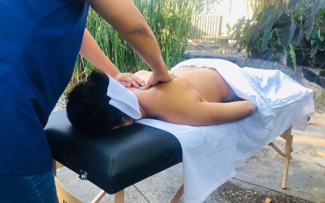 Casa Ave del Risco (Villa con río y cascada al interior)