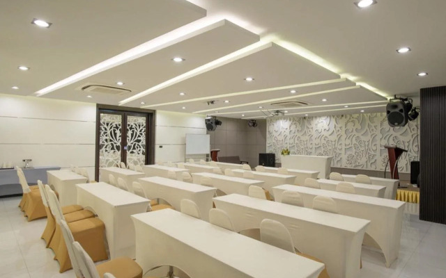 River Front Krabi Hotel