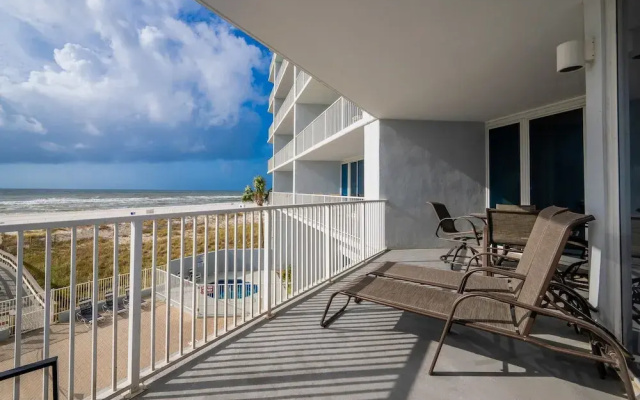 Lighthouse 215 3 Bedroom Condo