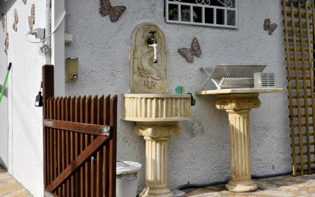 Ancient Corinth Guest House