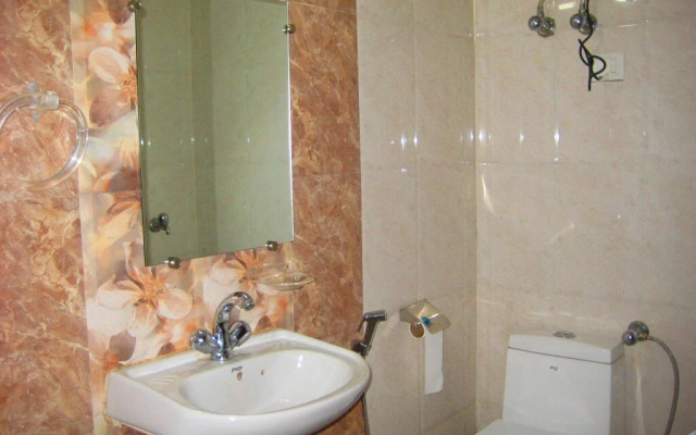 Maxfort Budget Hotel Dwarka