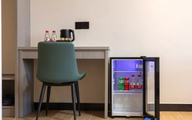 Sanya Tianya Meiguan Hotel (Phoenix Airport Branch)