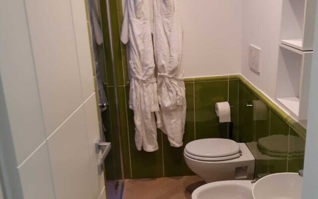 CARPEDIEM. Apartment with 59 steps-gradini. In the center of Amalfi at 650 mt from the sea with payment parking