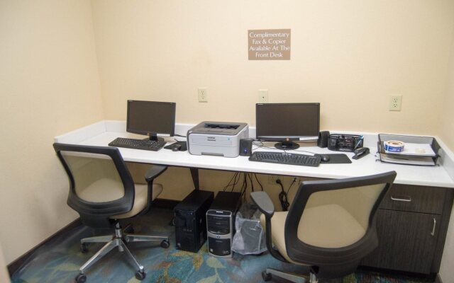 Candlewood Suites VICTORIA by IHG