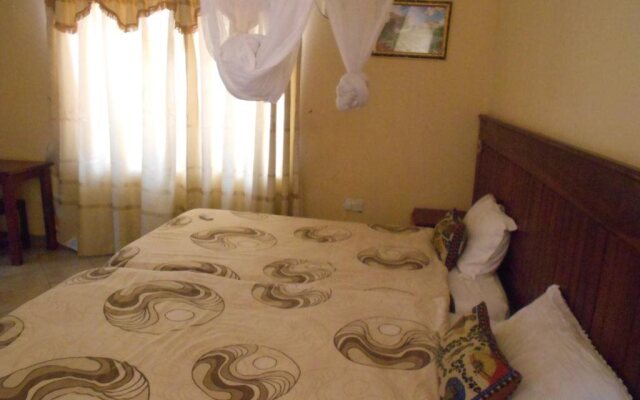 Naluzip Guest House