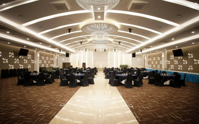 Hotel Riviera Yuseong